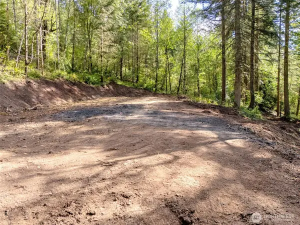 141 Old Spread Borough RD, Kalama, WA 98625