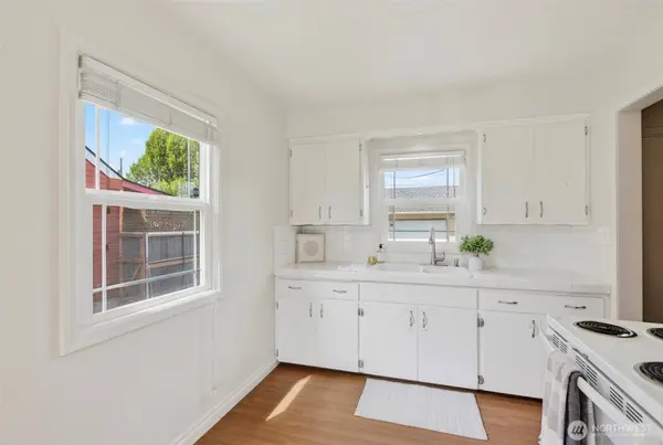 507 19th AVE, Longview, WA 98632