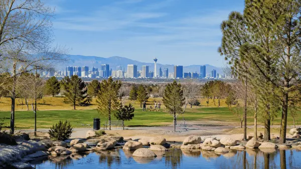 Beyond the Neon: Las Vegas's Real Parks and Outdoor Life for Residents