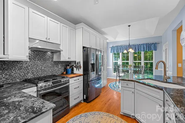 4932 Derbyshire DR, Charlotte, NC 28270