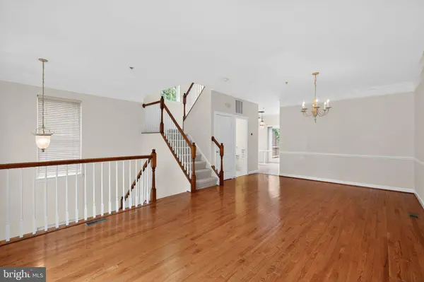 2015 WHEATON HAVEN CT W, Silver Spring, MD 20902