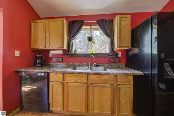 6250 Keffer Road, Kingsley, MI 49649