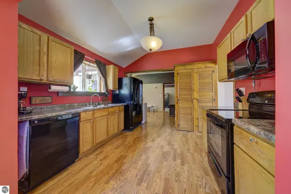 6250 Keffer Road, Kingsley, MI 49649