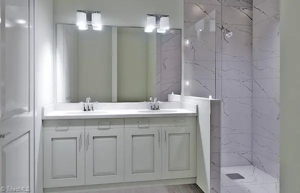 918 Lacascada TRL, Greensboro, NC 27406