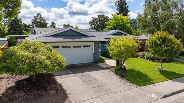 339 Mockingbird CIR, Santa Rosa, CA 95409