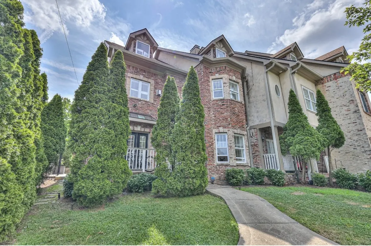 509 Acklen Park Drive, Nashville, TN 37205