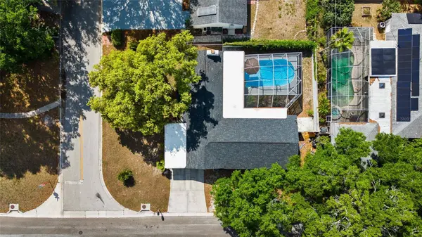 6128 E 111TH AVE, Temple Terrace, FL 33617