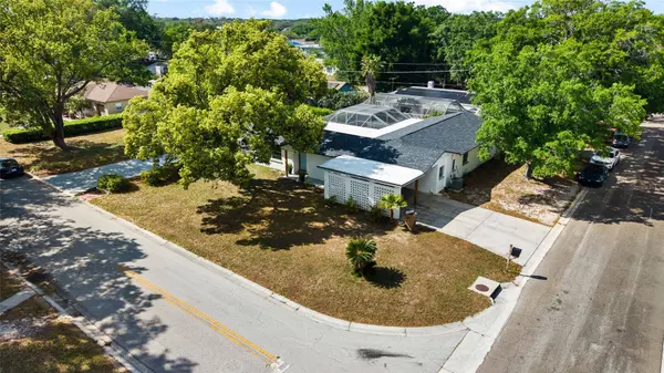 6128 E 111TH AVE, Temple Terrace, FL 33617