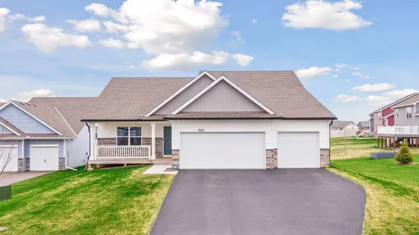 8261 Saddle TRL, Saint Paul, MN 55129