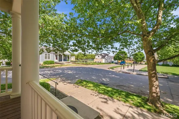 3240 S Civic Green DR, St Charles, MO 63301