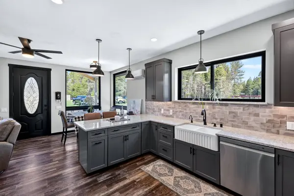 1100 E Denison Chattaroy Rd, Deer Park, WA 99006