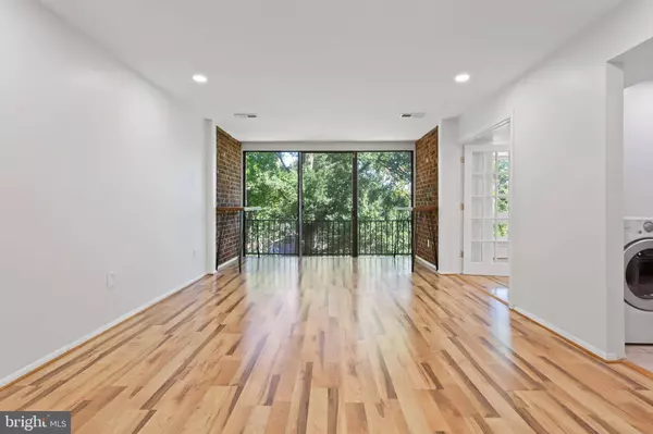 8427 GREENBELT RD #202, Greenbelt, MD 20770