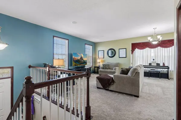 1354 Savanna DR, Shakopee, MN 55379