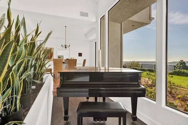 3230 Piragua ST, Carlsbad, CA 92009