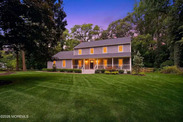 86 Knollwood Drive, Tinton Falls, NJ 07724