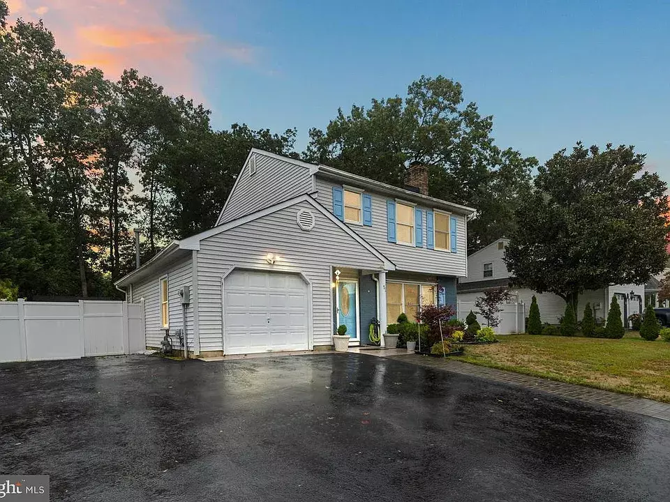 Howell, NJ 07731-2860,12 Constitution Dr