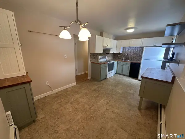 18 Manchester Avenue, Waterbury, CT 06705