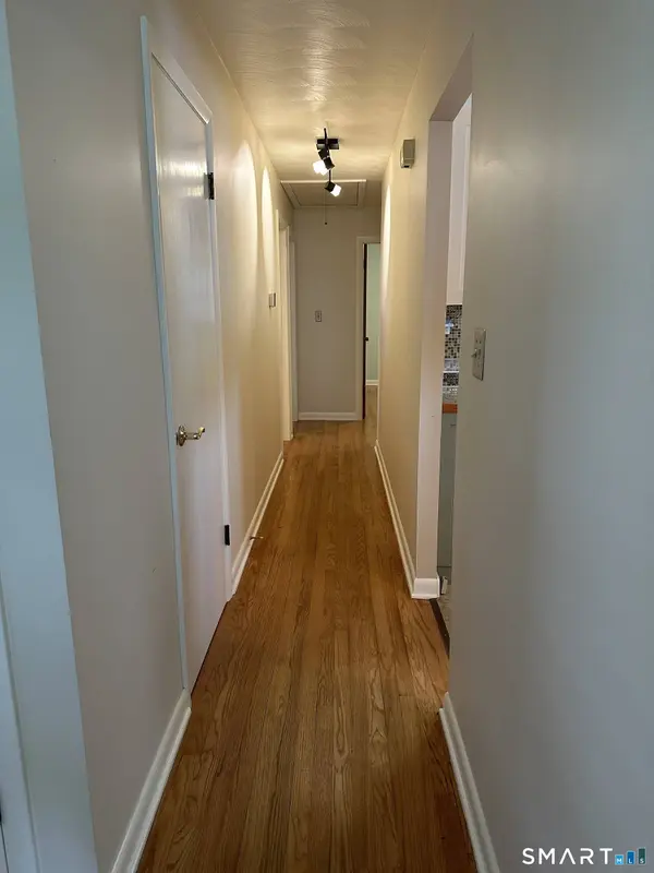 18 Manchester Avenue, Waterbury, CT 06705