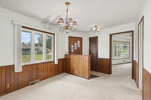 8837 Abbott AVE S, Bloomington, MN 55431