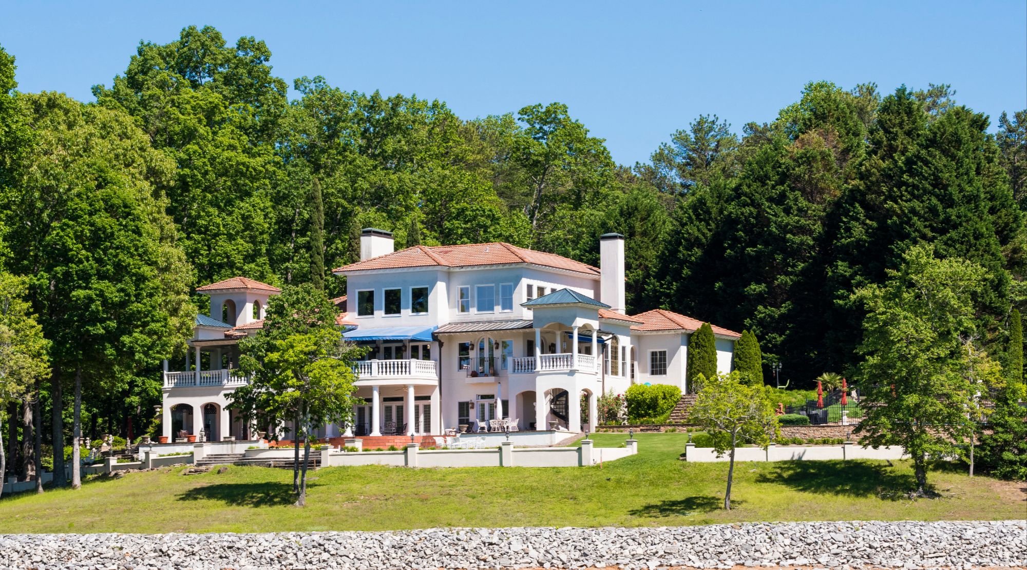 House on the Lake