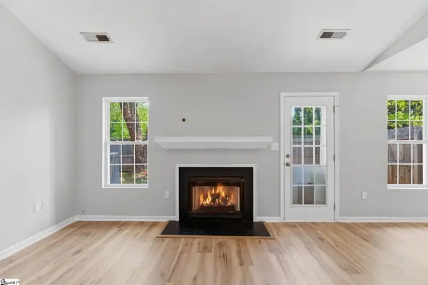 109 Woodglen Drive, Simpsonville, SC 29681