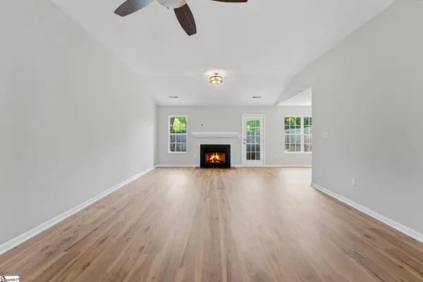 109 Woodglen Drive, Simpsonville, SC 29681