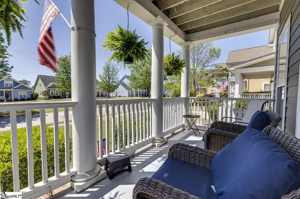 15 Valcourt Circle, Simpsonville, SC 29680