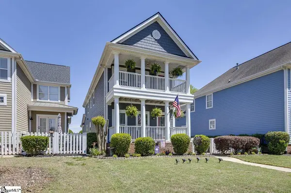 15 Valcourt Circle, Simpsonville, SC 29680