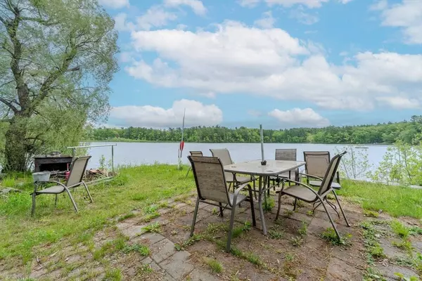 60 Valley, Groton, MA 01450