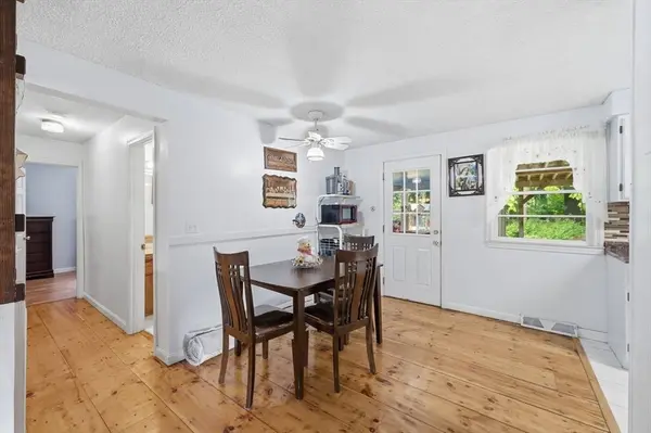 11 Mcfarlin Rd, Chelmsford, MA 01824