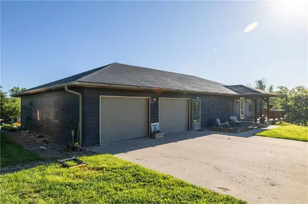 20449 N US 169 HWY, St Joseph, MO 64505