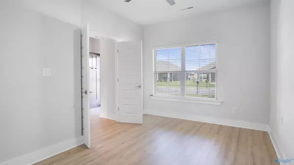 14801 Demarie Lane, Athens, AL 35611