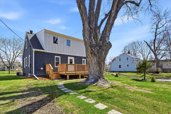 3370 Library LN, Minneapolis, MN 55426