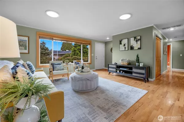 3810 183rd ST SW, Lynnwood, WA 98037