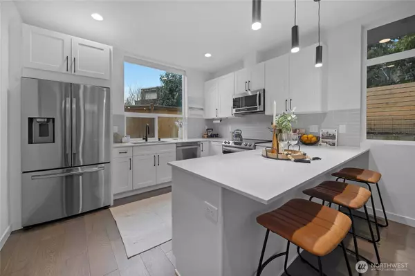 2346 NE 90th ST, Seattle, WA 98115