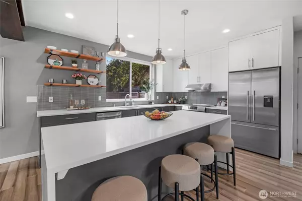 4424 Phinney AVE N, Seattle, WA 98103