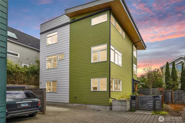 4424 Phinney AVE N, Seattle, WA 98103