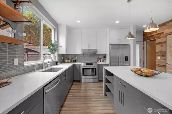 4424 Phinney AVE N, Seattle, WA 98103