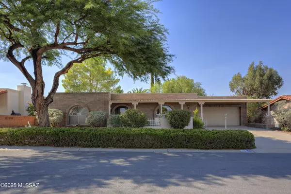 22 W Calle Frambuesa, Green Valley, AZ 85614