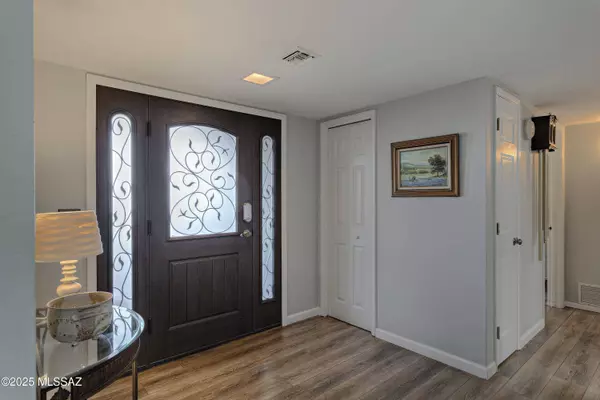 22 W Calle Frambuesa, Green Valley, AZ 85614