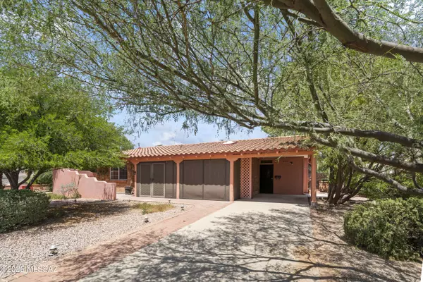 176 E Los Arcos, Green Valley, AZ 85614