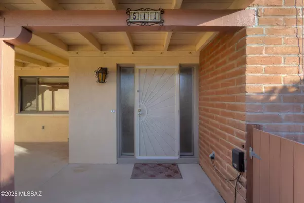 511 S Paseo Lazo Circle, Green Valley, AZ 85614