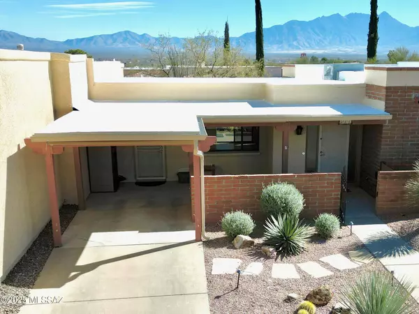 511 S Paseo Lazo Circle, Green Valley, AZ 85614