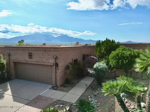 1563 W Via De La Gloria, Green Valley, AZ 85622