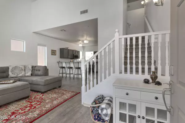 103 W Camino Rio Chiquito, Sahuarita, AZ 85629