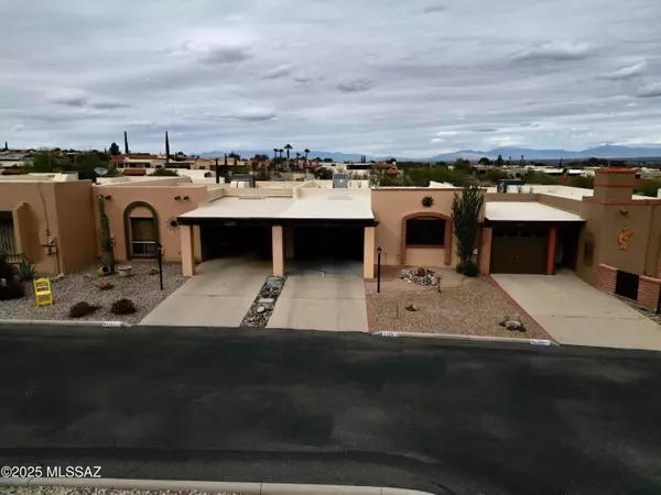 1306 W Camino Lucientes, Green Valley, AZ 85622