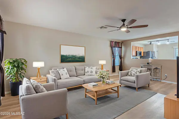 166 E Oracle Oak ST, Sahuarita, AZ 85629