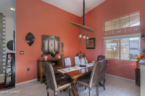 3398 S Abrego DR, Green Valley, AZ 85614