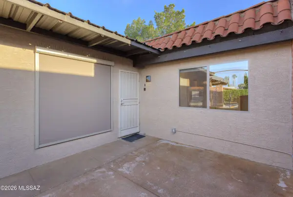 413 W Calle De Oro, Green Valley, AZ 85614