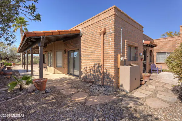 1811 W Placita De Las Fincas, Green Valley, AZ 85622